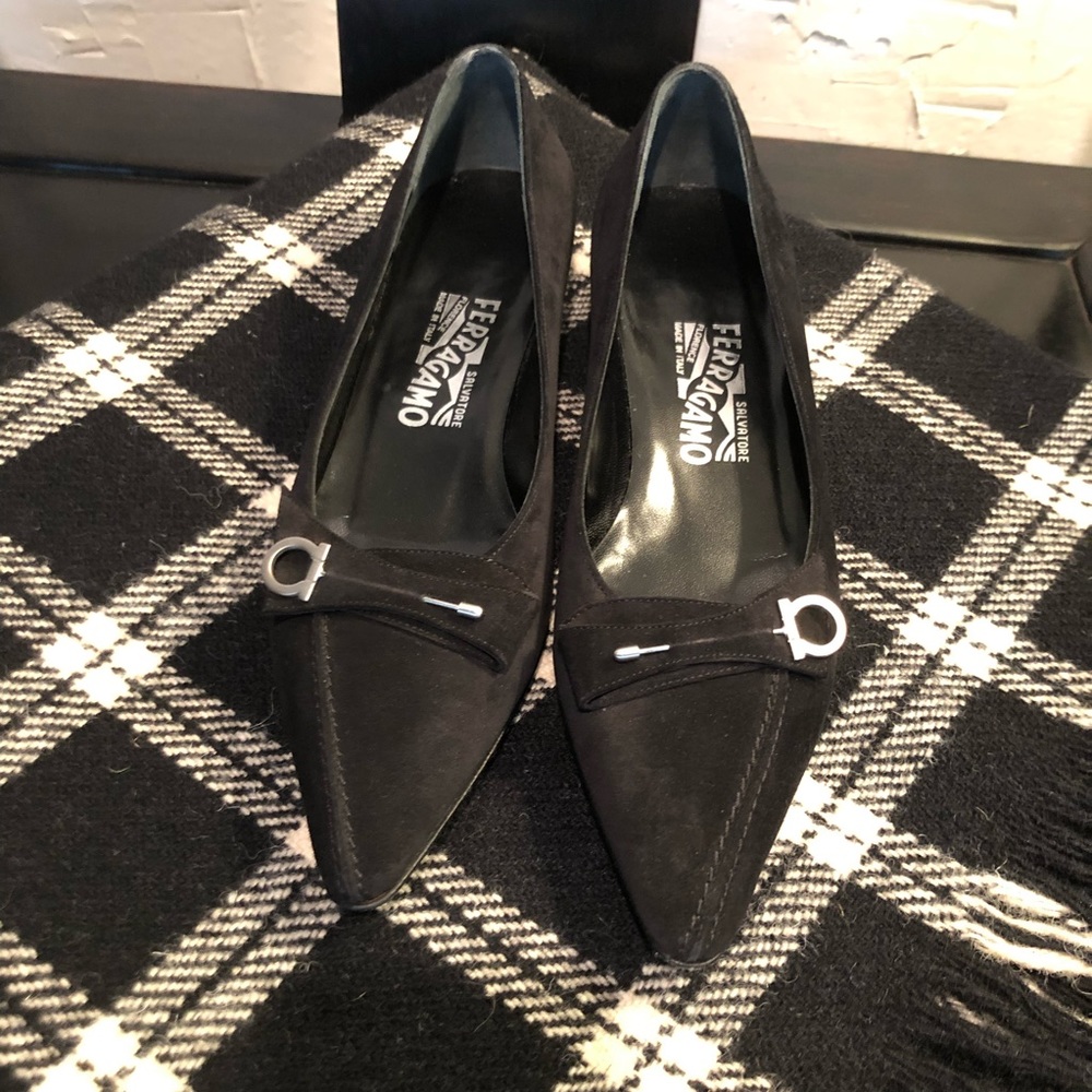 Salvatore Ferragamo Guya Espresso Calf in Black Suede Size 7 1/2 B - Picture 3 of 14